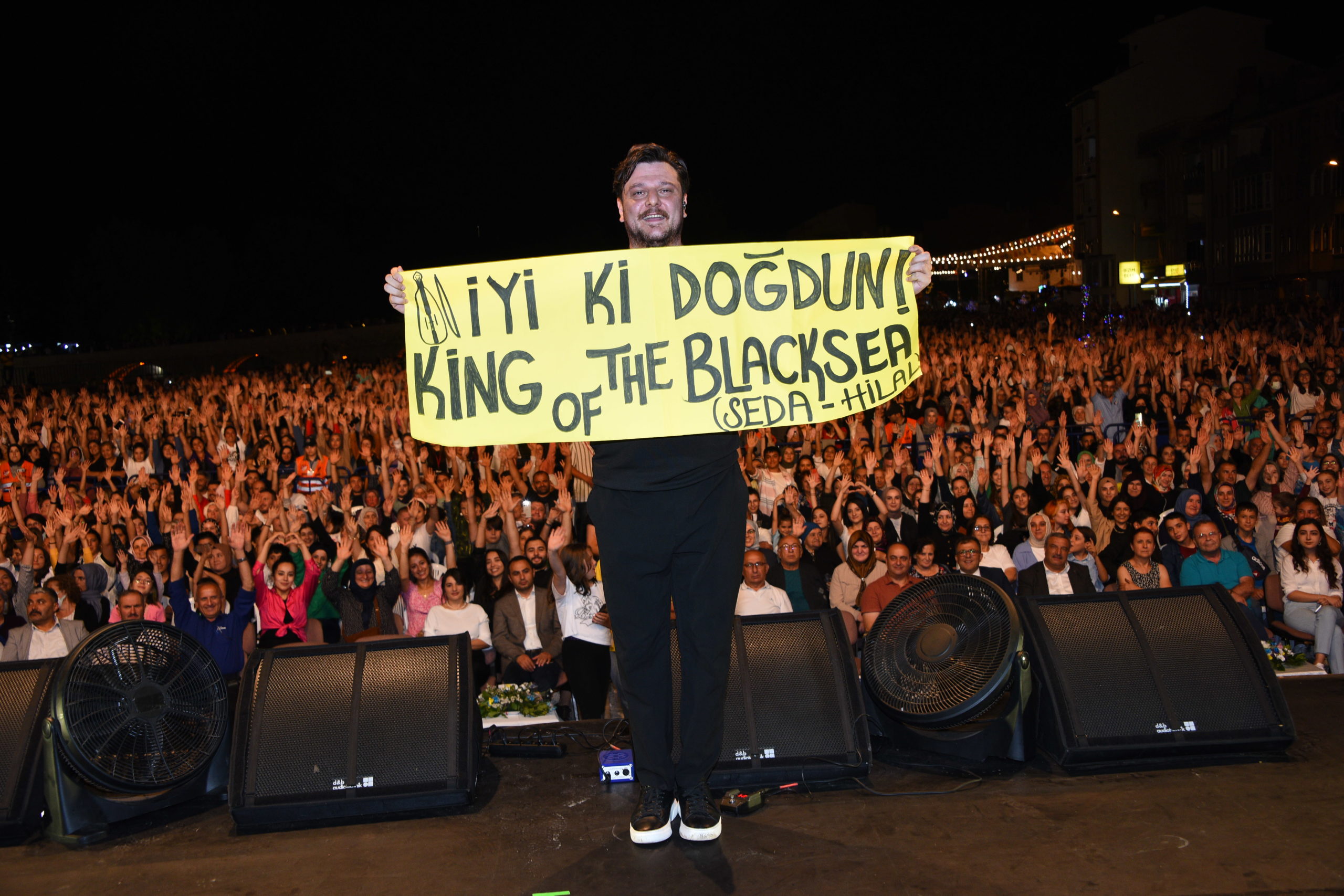 SARIMSAK FESTİVALİ’NDE TUĞBA YURT VE EKİN UZUNLAR